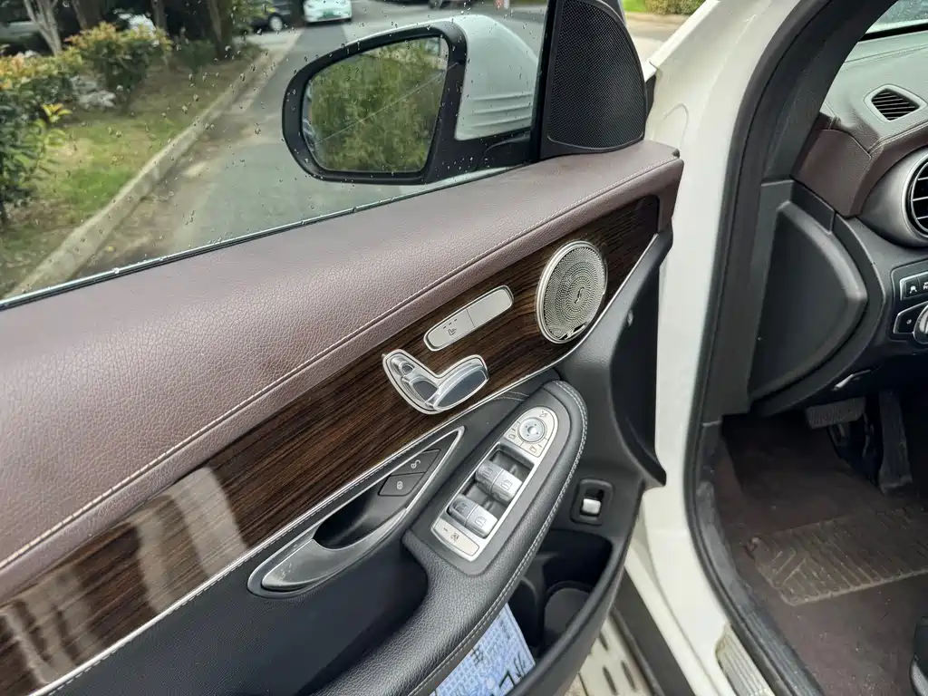Mercedes-Benz GLC — миниатюра 19