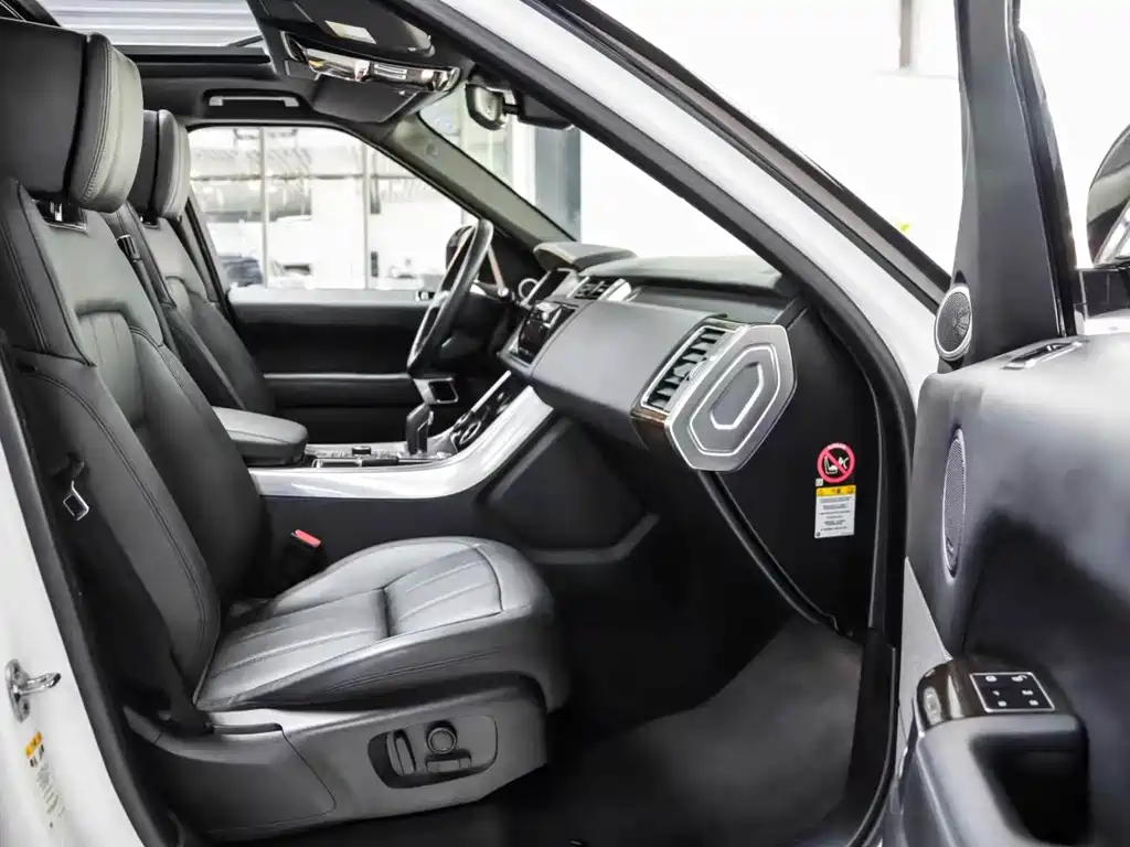 Land Rover Sport PHEV — миниатюра 9