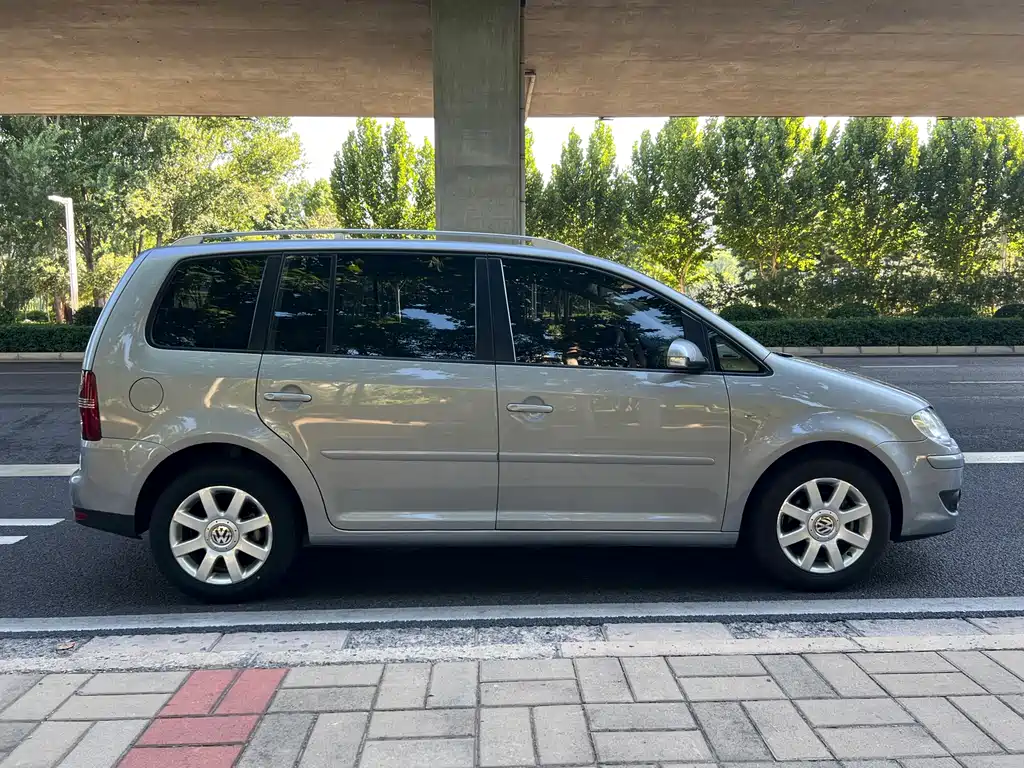 Volkswagen Touran — миниатюра 27