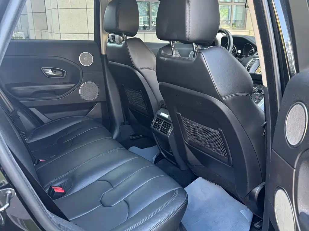 Land Rover Evoque — миниатюра 10