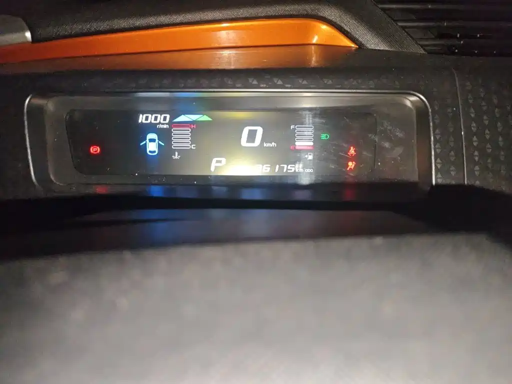 Geely Vision X1 — миниатюра 5