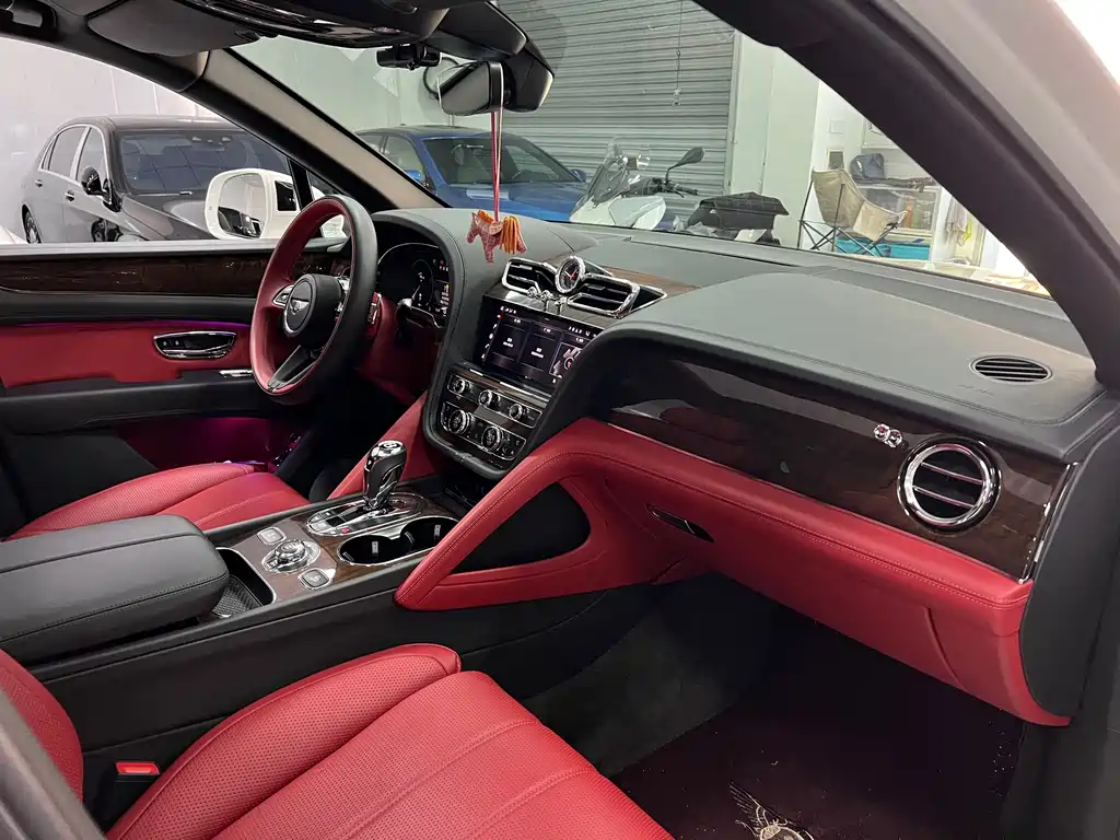 Bentley Bentayga — фотографии объявления, Фото 9