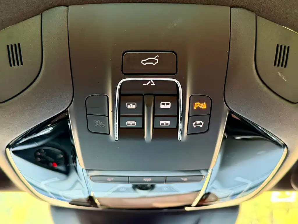 Maserati Levante — миниатюра 12