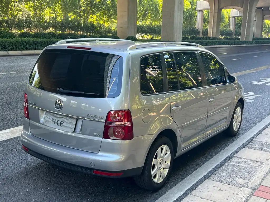 Volkswagen Touran — миниатюра 6