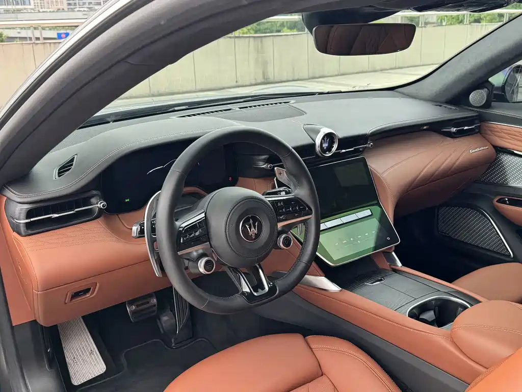 Maserati GranTurismo — миниатюра 5