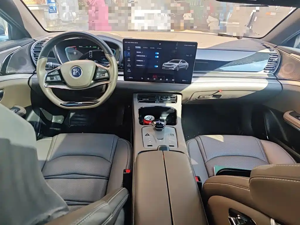 BYD Han — миниатюра 5