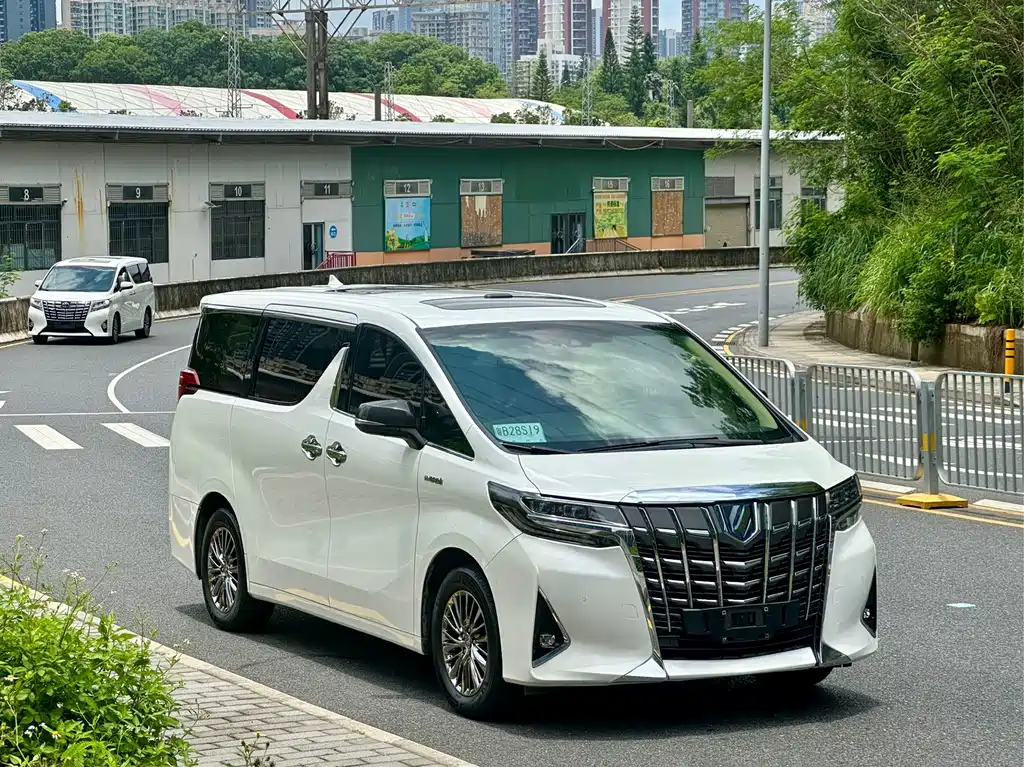 Toyota Alphard 2021 2.5L Luxury
