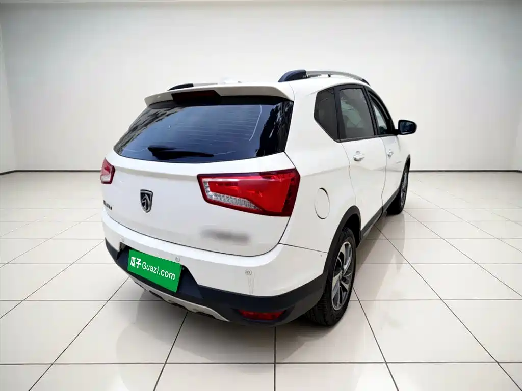 Baojun 560 2016 1.8L MT Luxury