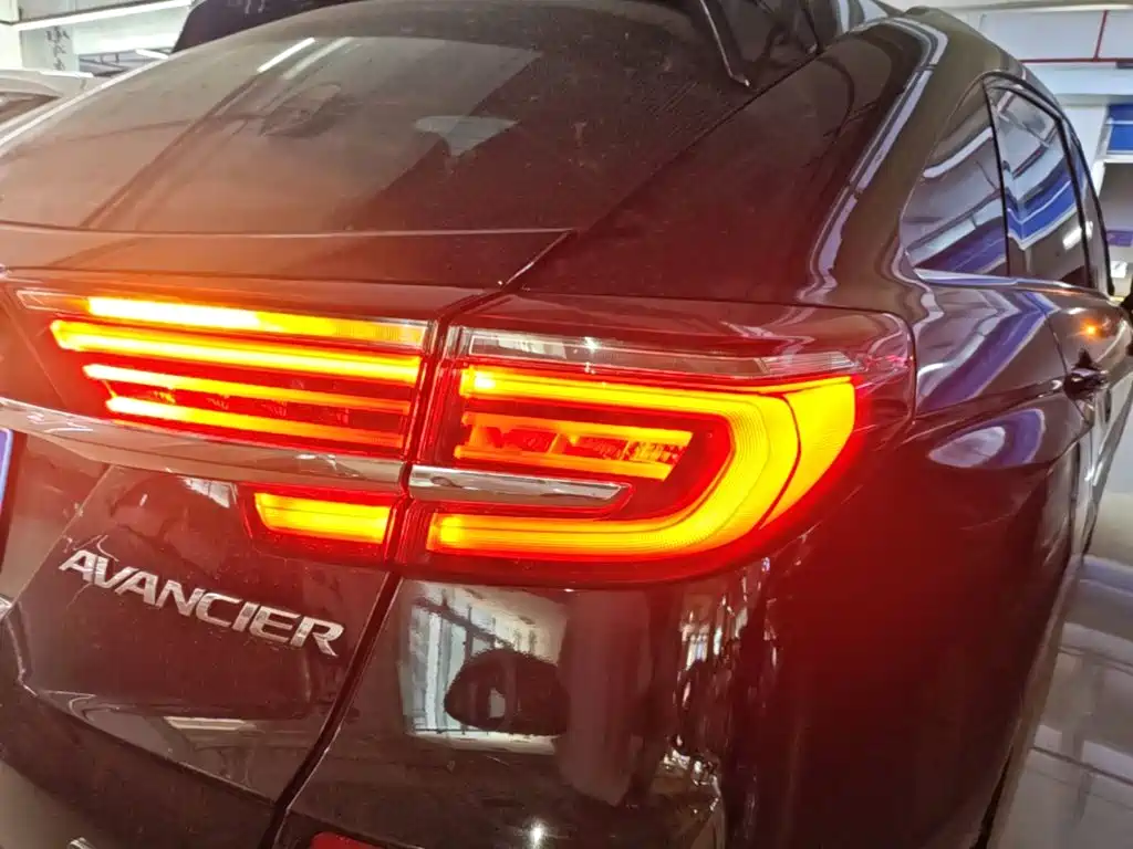 Honda Avancier — миниатюра 8