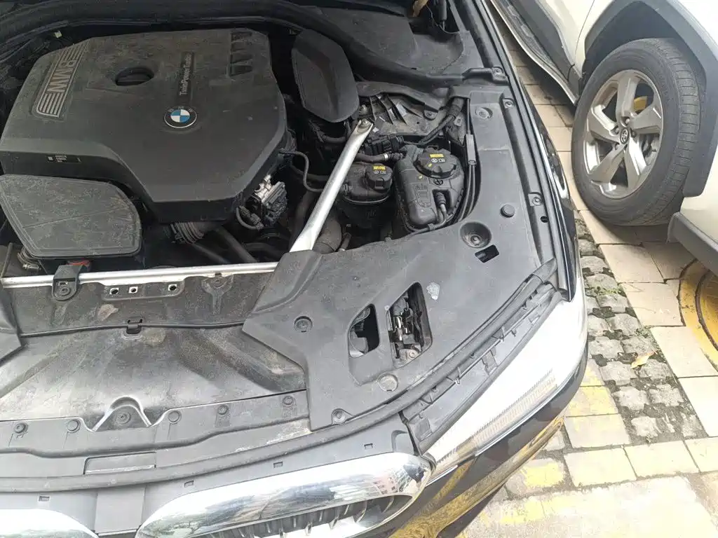 BMW 5 Series — миниатюра 21