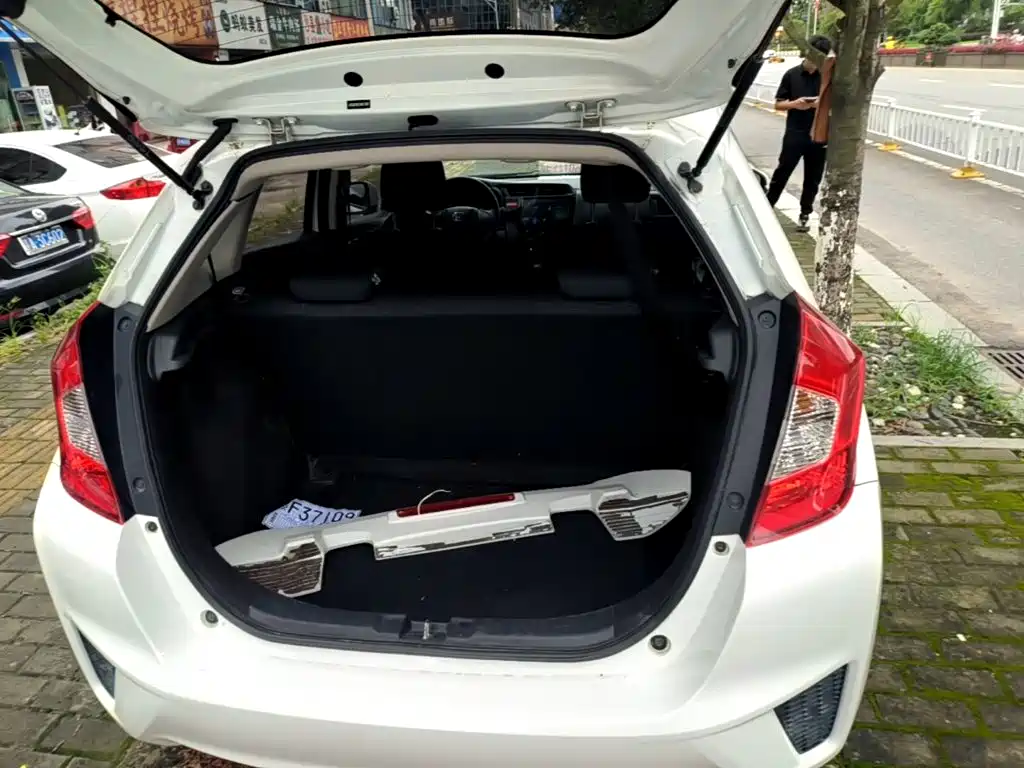Honda Fit — миниатюра 19