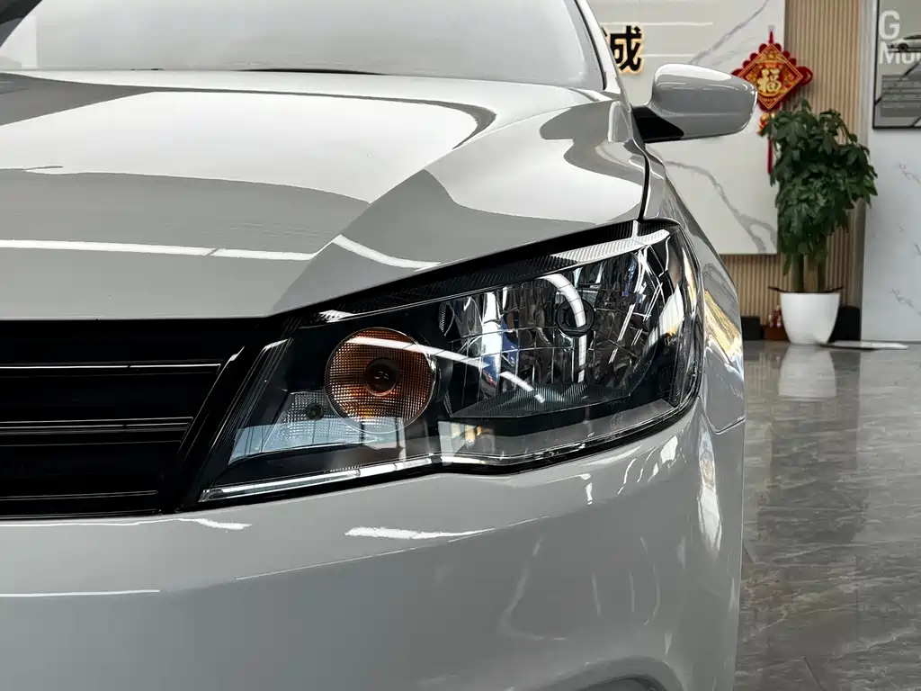 Volkswagen Jetta — миниатюра 9