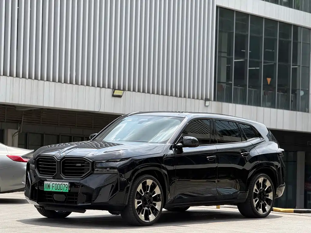 BMW XM 2023 50e