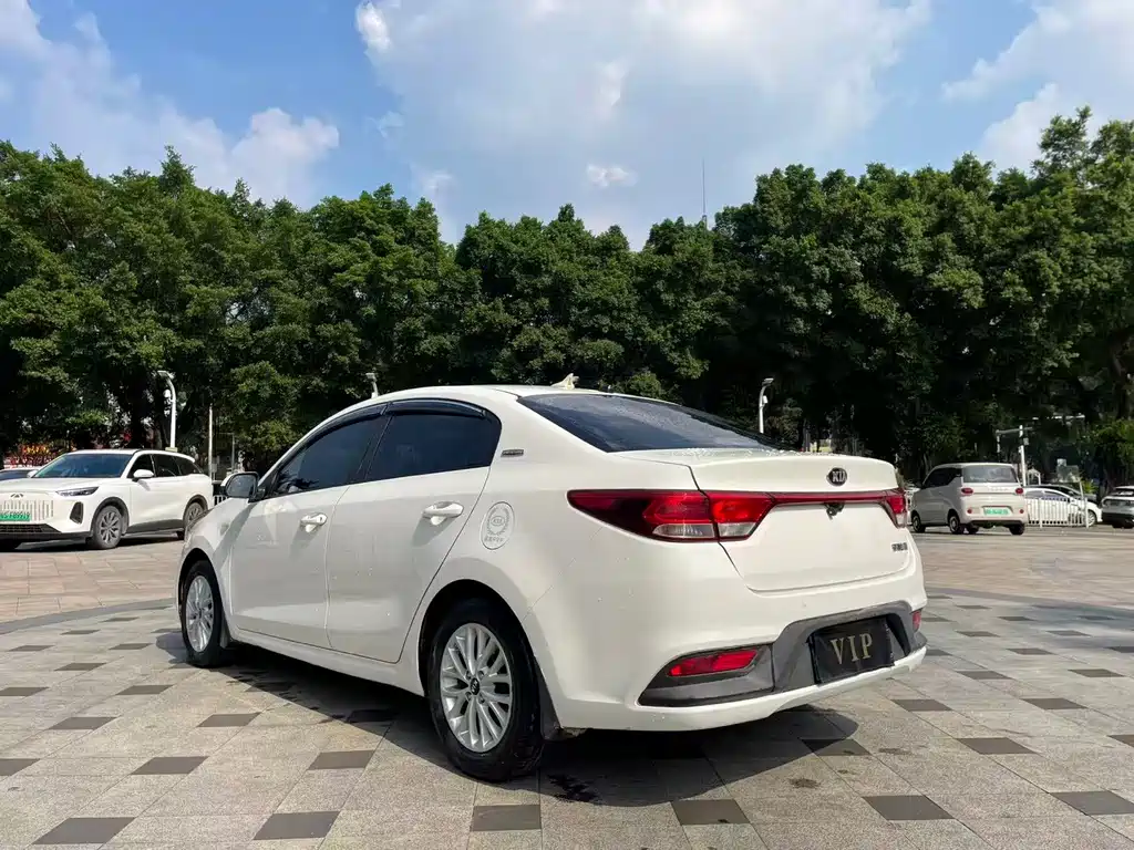 Kia K2 — миниатюра 5