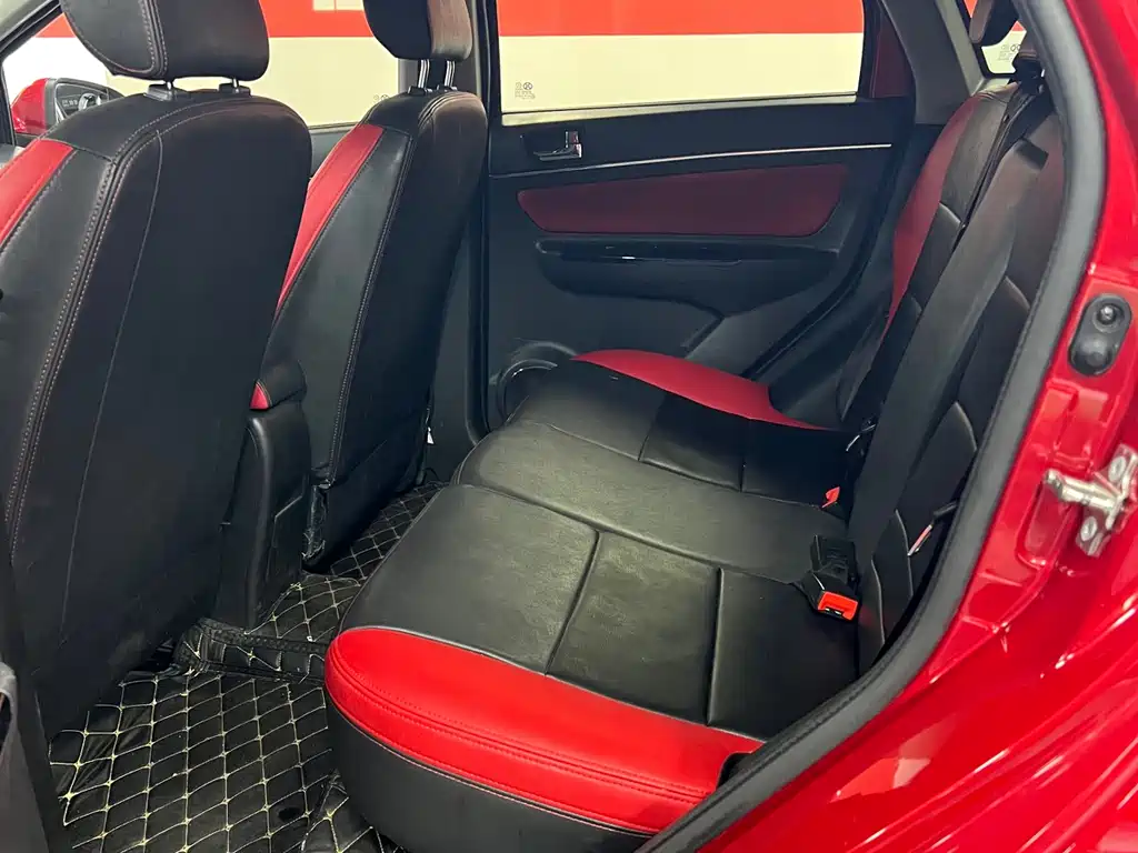 BAIC New Energy EX — миниатюра 11
