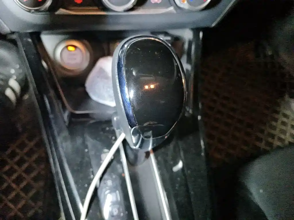 Nissan Bluebird — миниатюра 10