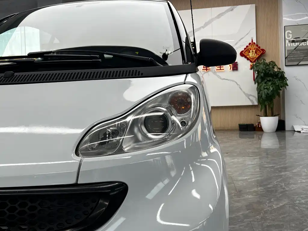 smart Smart Fortwo — миниатюра 9