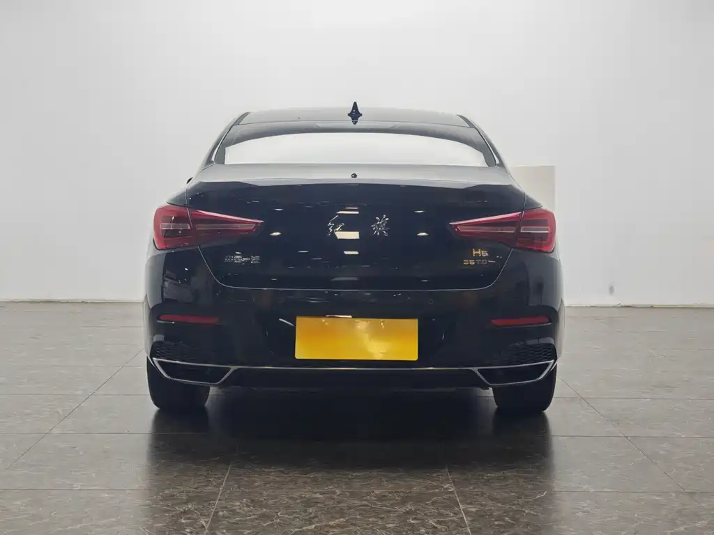 Hongqi Hongqi H5 — миниатюра 6