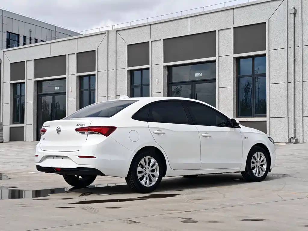 Buick Excelle — миниатюра 6