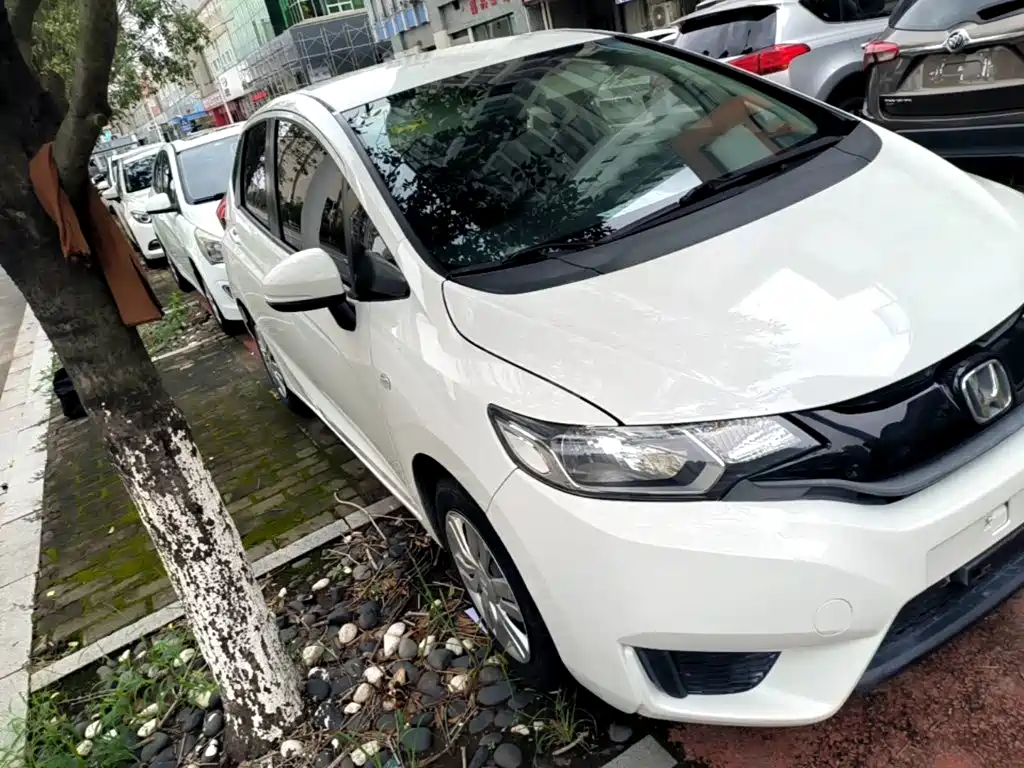 Honda Fit — миниатюра 4