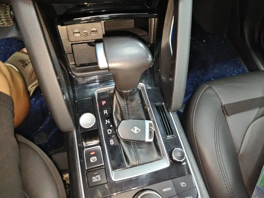 Borgward BX7 — миниатюра 14