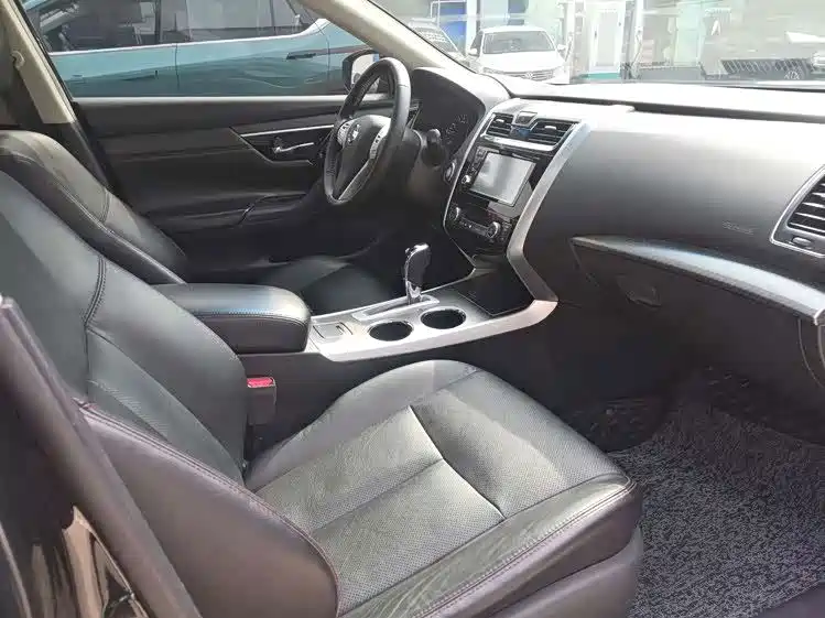Nissan Teana — миниатюра 8