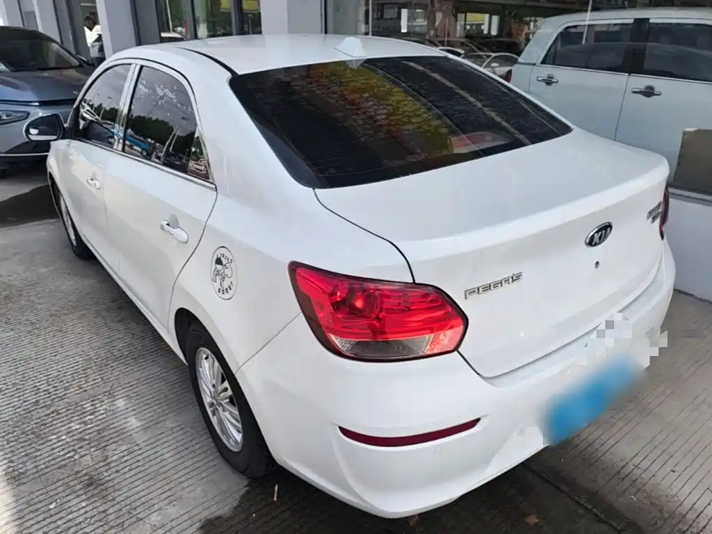 Kia Huanchi — миниатюра 5