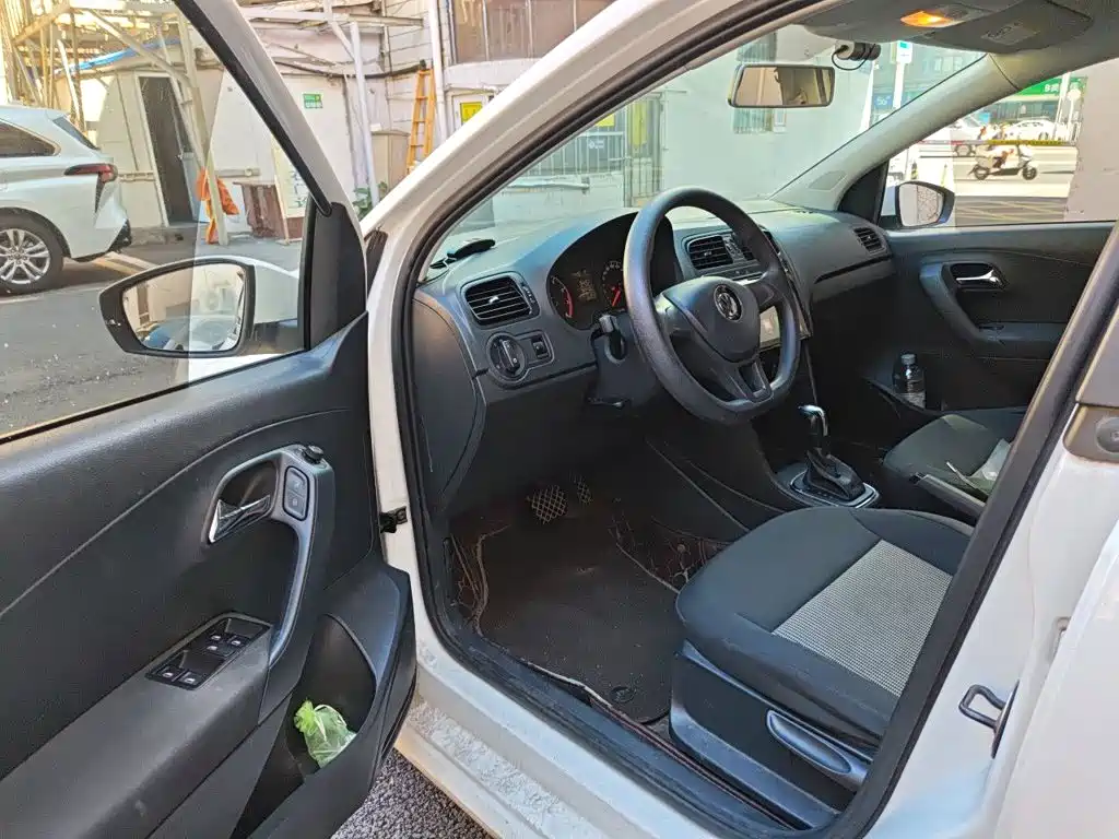 Volkswagen Polo — миниатюра 17