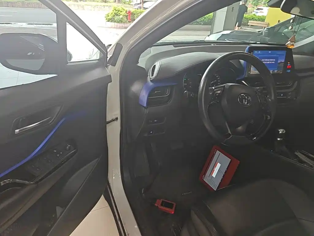Toyota IZOA — миниатюра 16