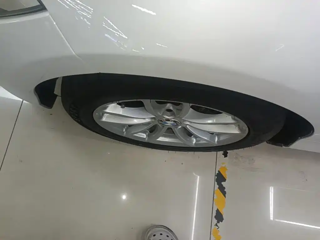 BMW 1 Series (Import) — миниатюра 23