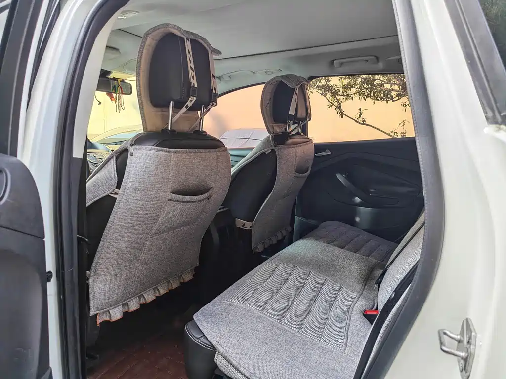 Ford Kuga — миниатюра 4