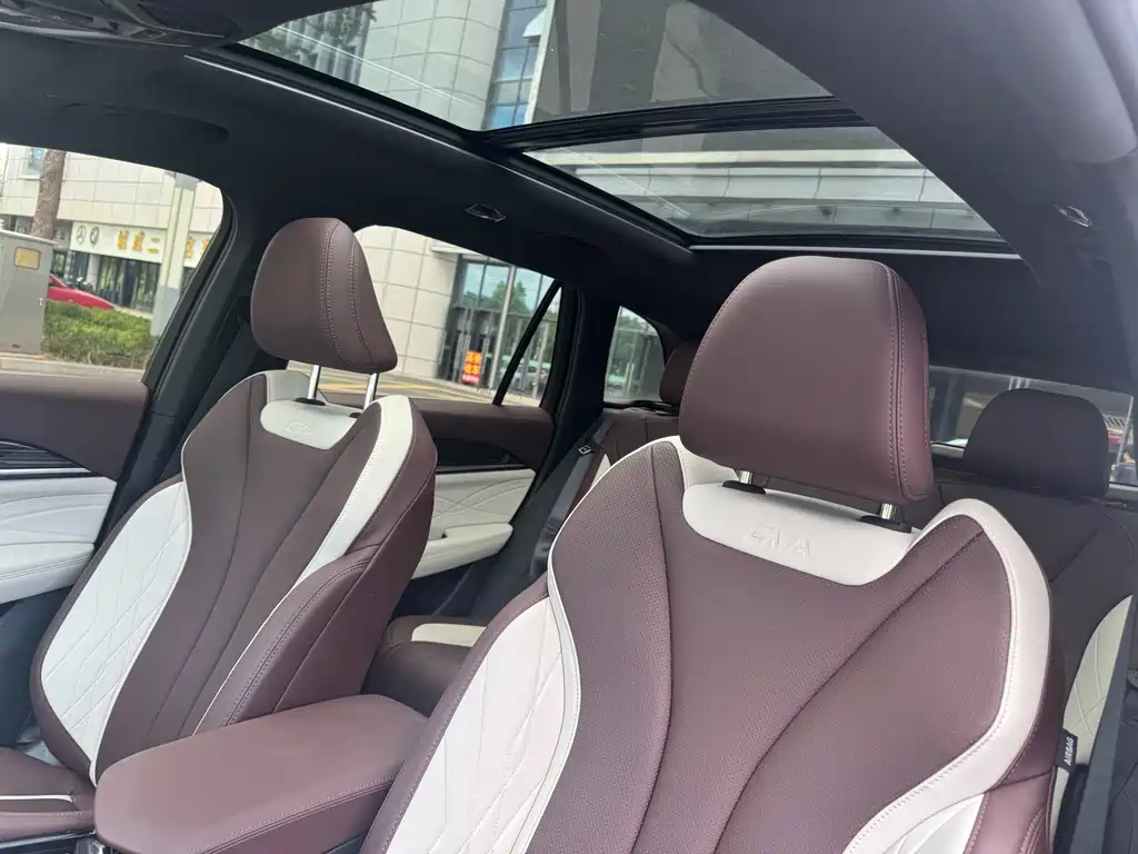 Geely Xingyue L — миниатюра 15