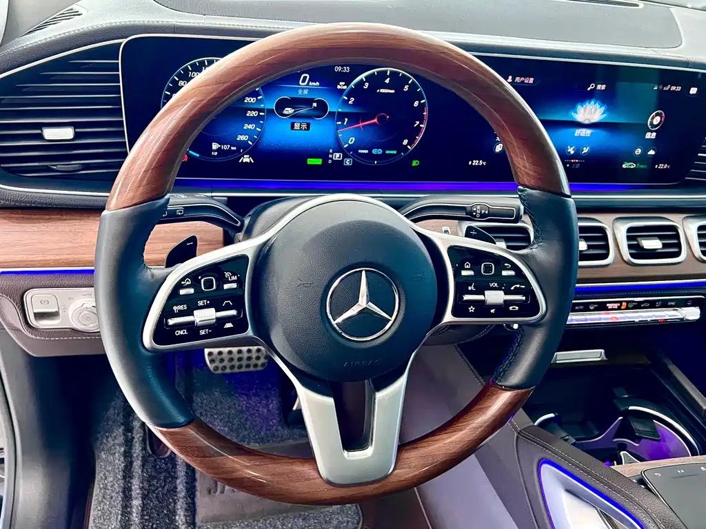 Mercedes-Benz GLS — миниатюра 17