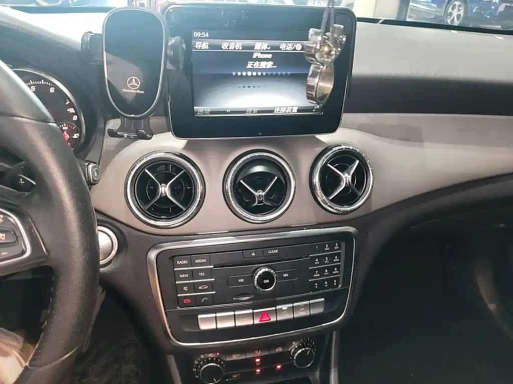 Mercedes-Benz CLA (Import) — миниатюра 13