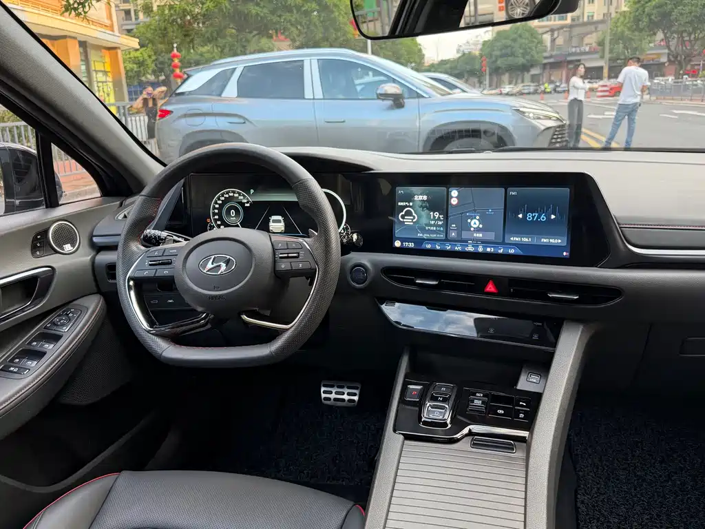 Hyundai Sonata — миниатюра 13