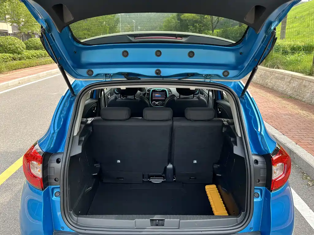 Renault Captur — миниатюра 28