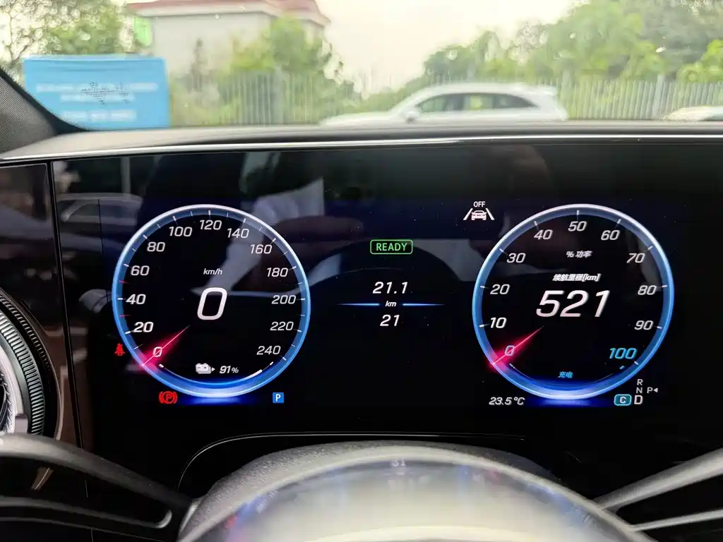 Mercedes-Benz GLC New Energy — миниатюра 10