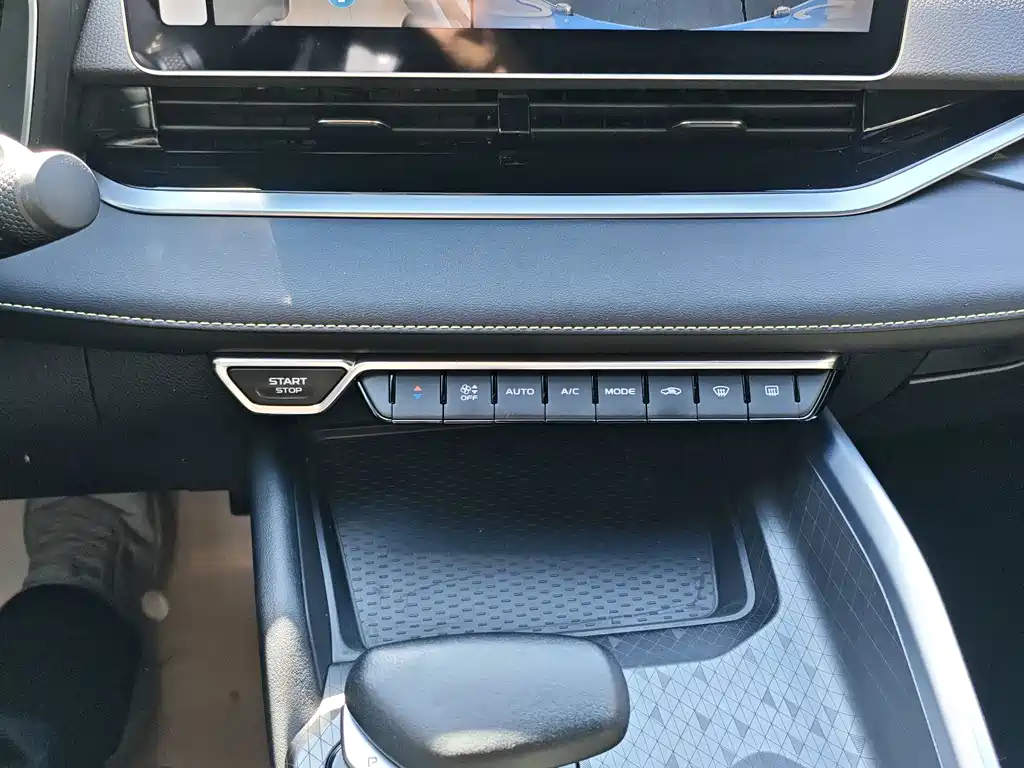 Geely Xingrui — миниатюра 16