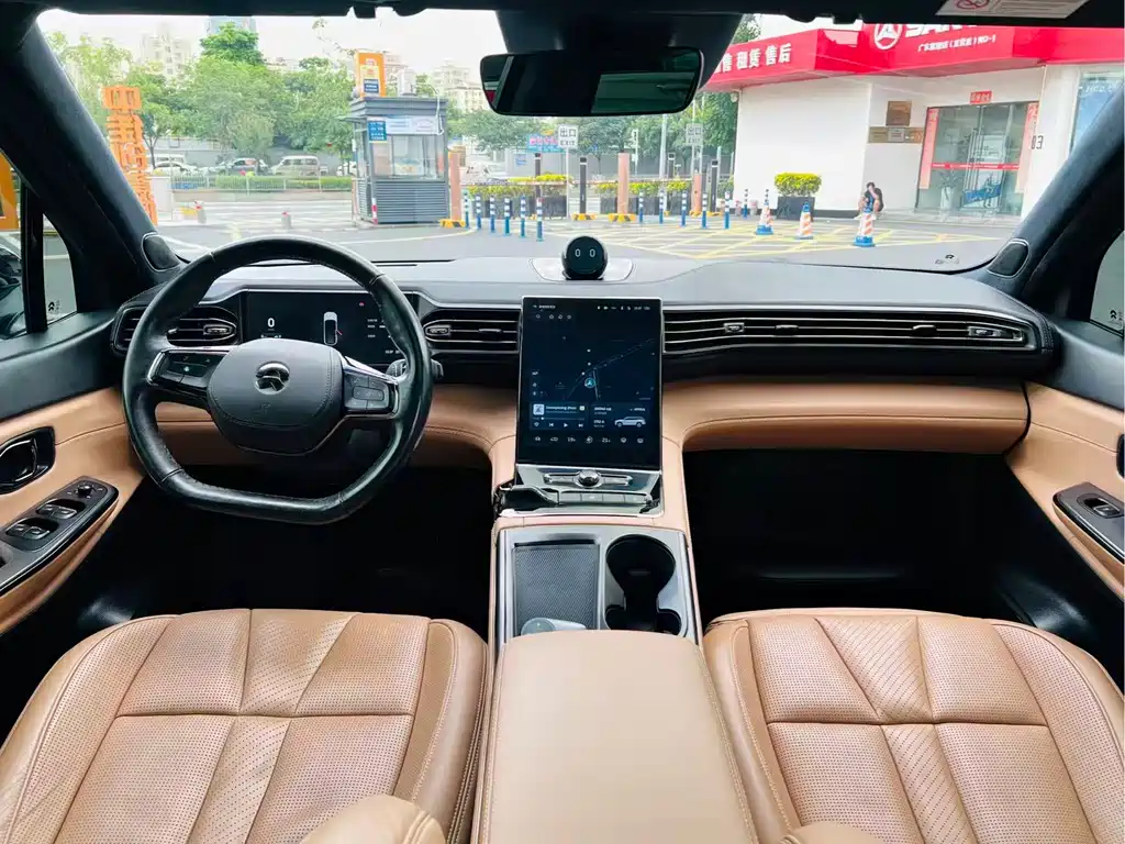 NIO ES8 — миниатюра 5