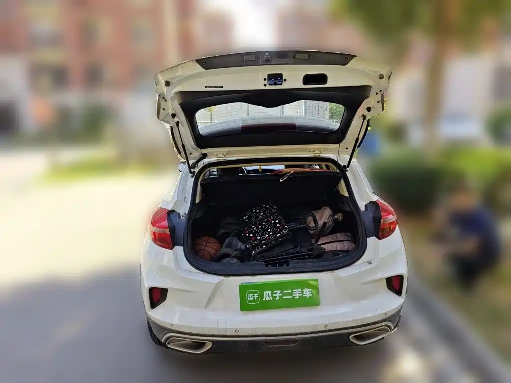 Geely Emgrand GS — миниатюра 10
