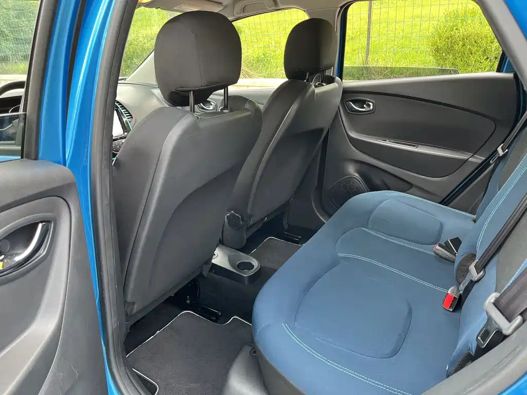 Renault Captur — миниатюра 19