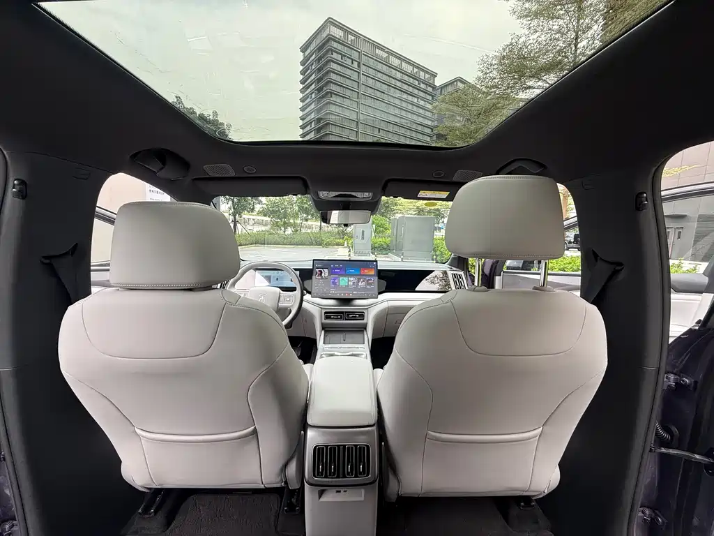 BYD Song Ultra — миниатюра 25