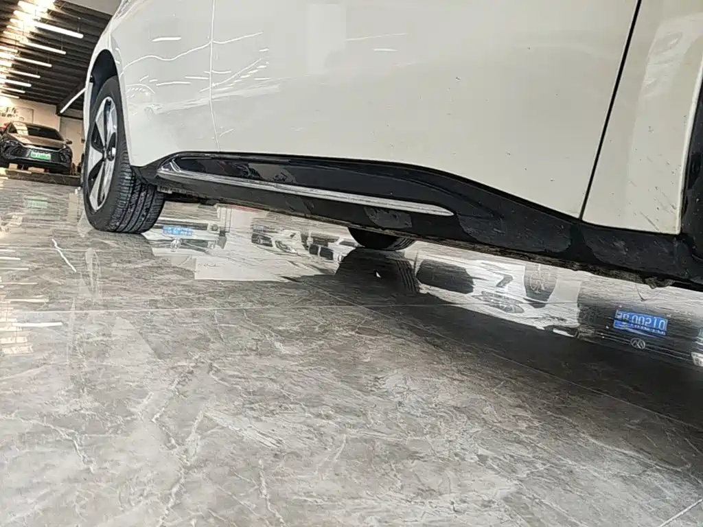 Baojun Yunduo — миниатюра 21