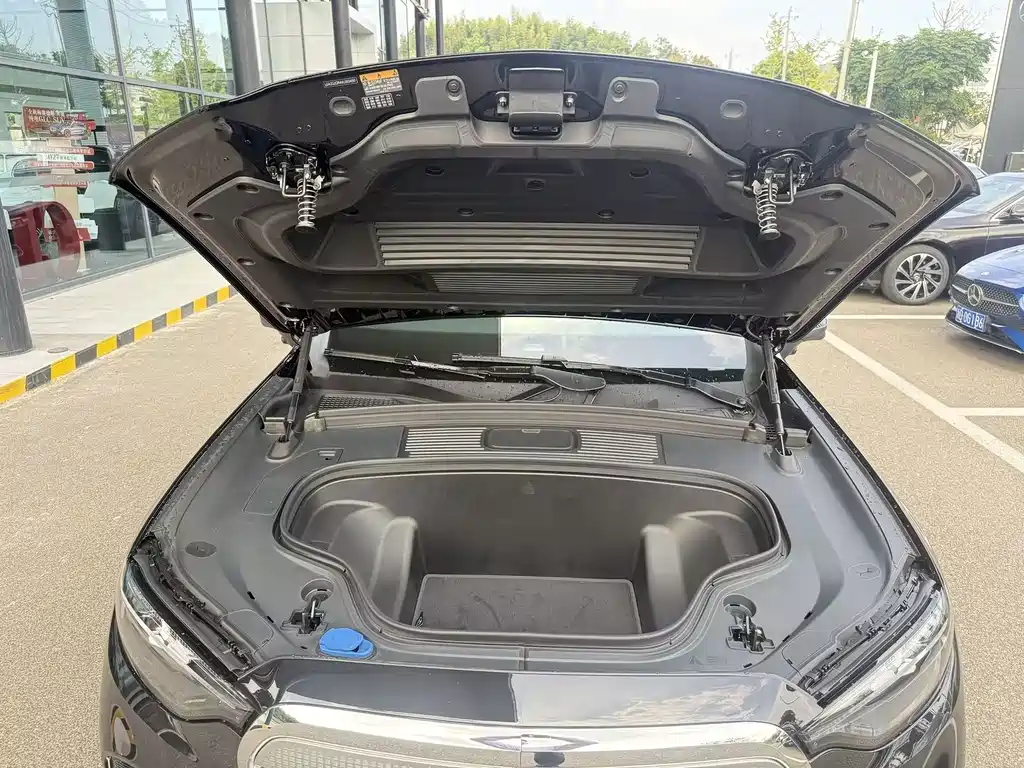 Mercedes-Benz GLC New Energy — миниатюра 11