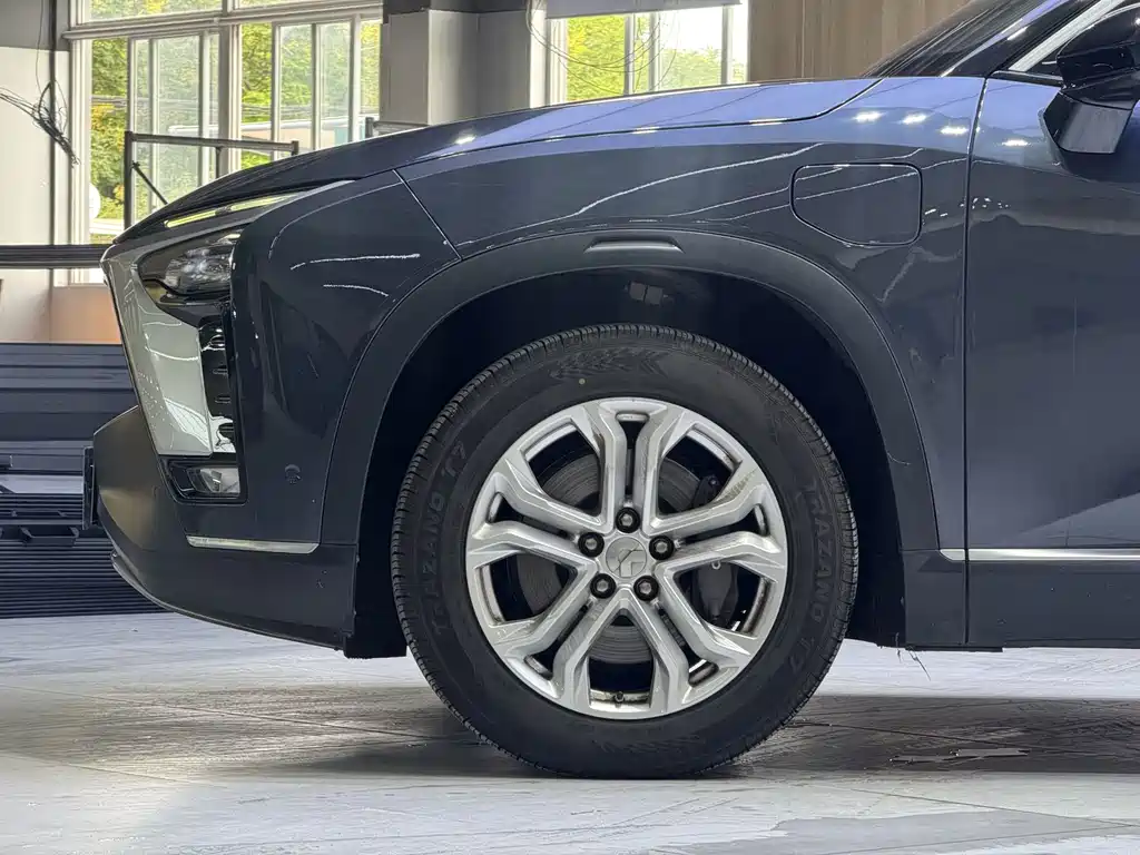 NIO ES8 — миниатюра 5