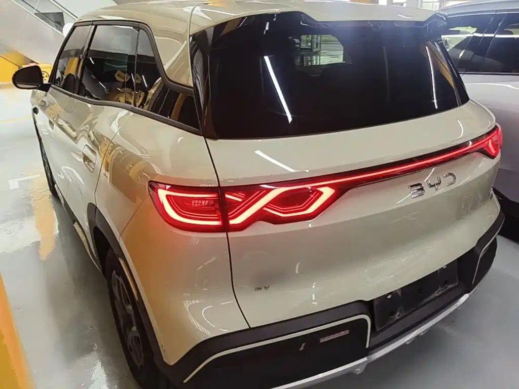 BYD Yuan UP — миниатюра 5