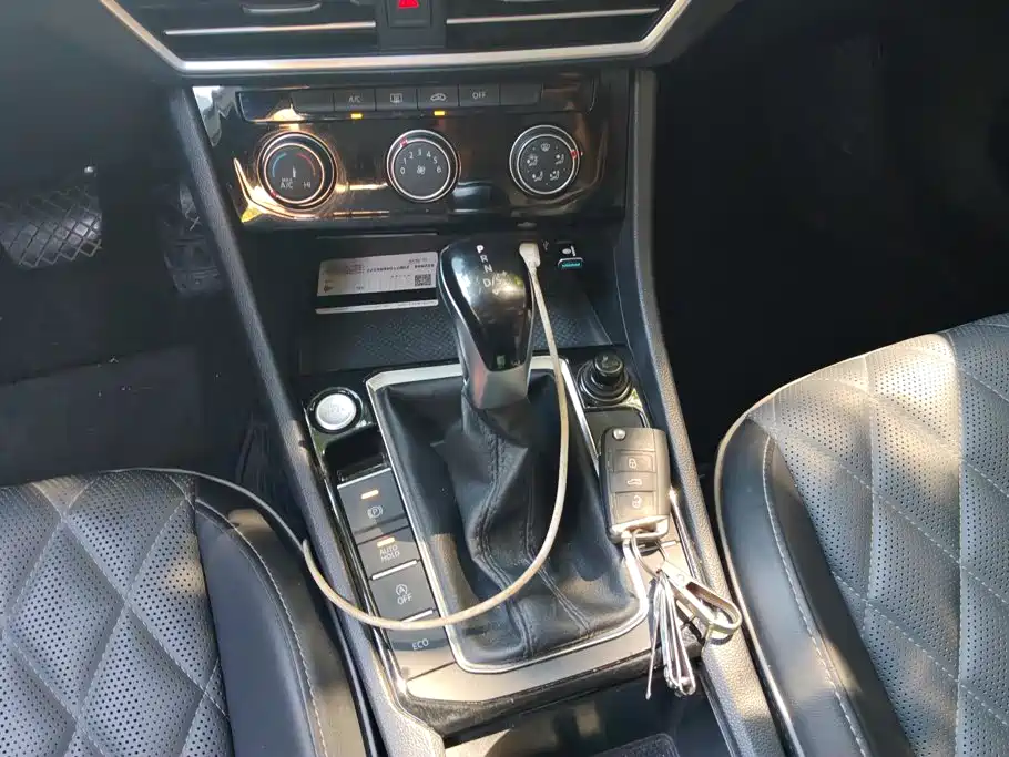 Volkswagen Sagitar — миниатюра 16