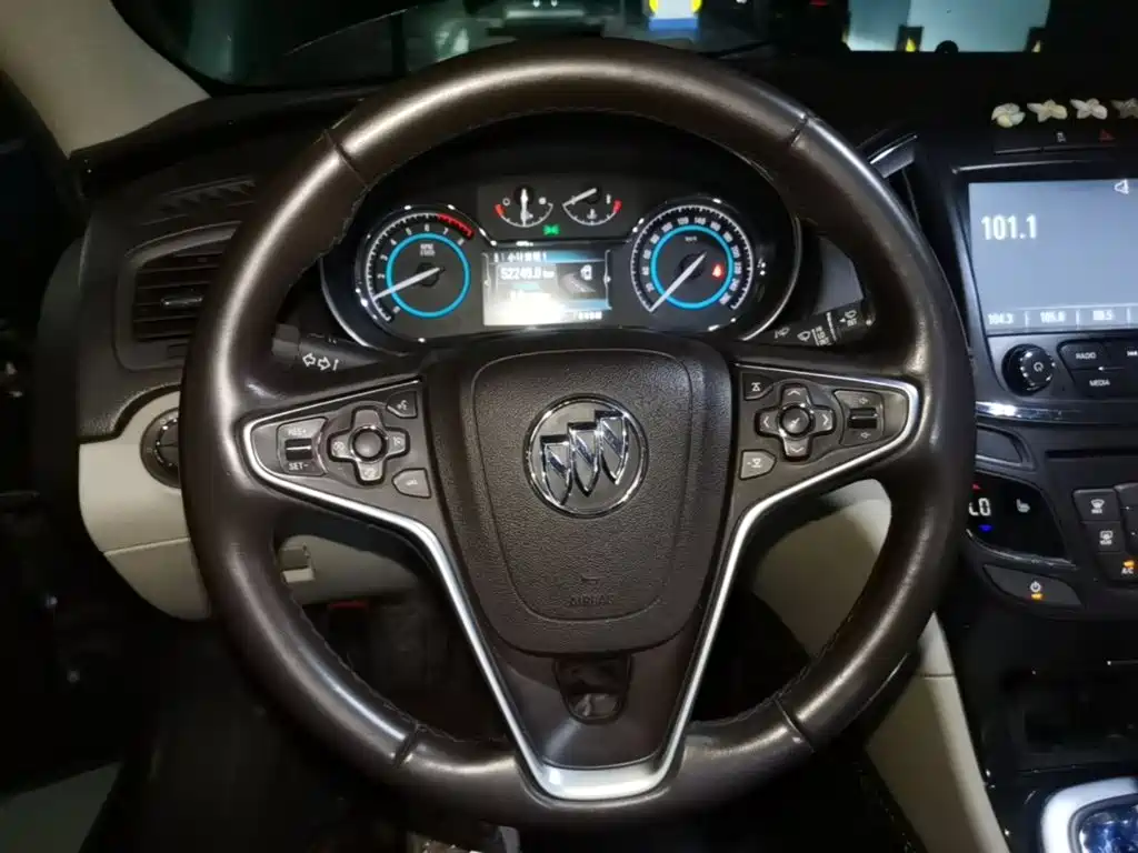 Buick Regal — миниатюра 11