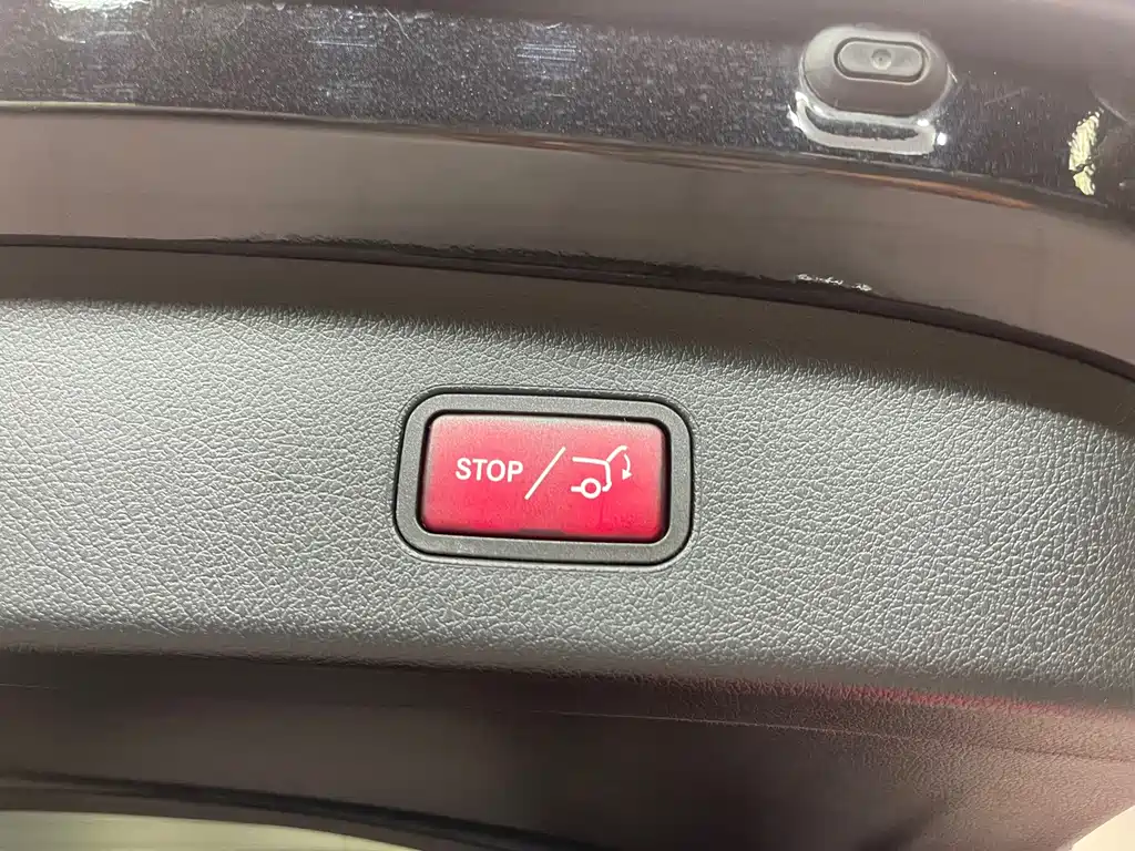 Mercedes-Benz GLC — миниатюра 13