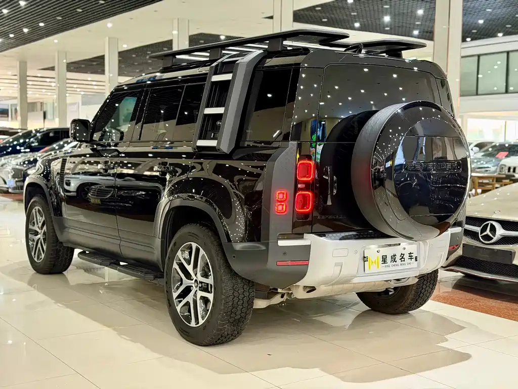 Land Rover Defender — миниатюра 14